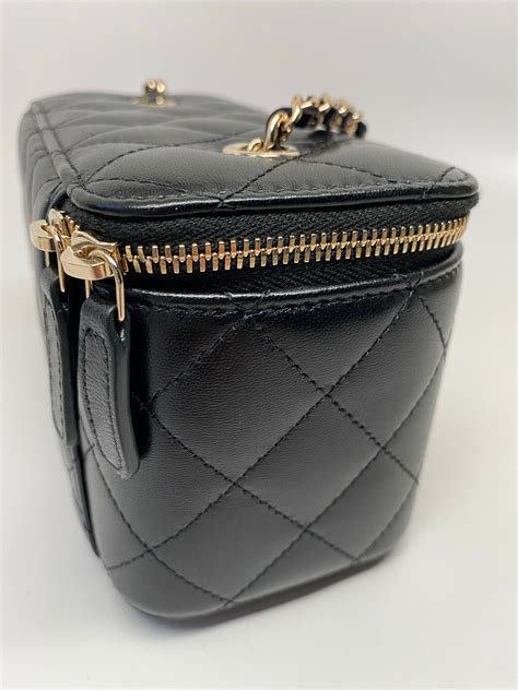 chanel vanity with adjustable chain|chanel clutch with chain lambskin.